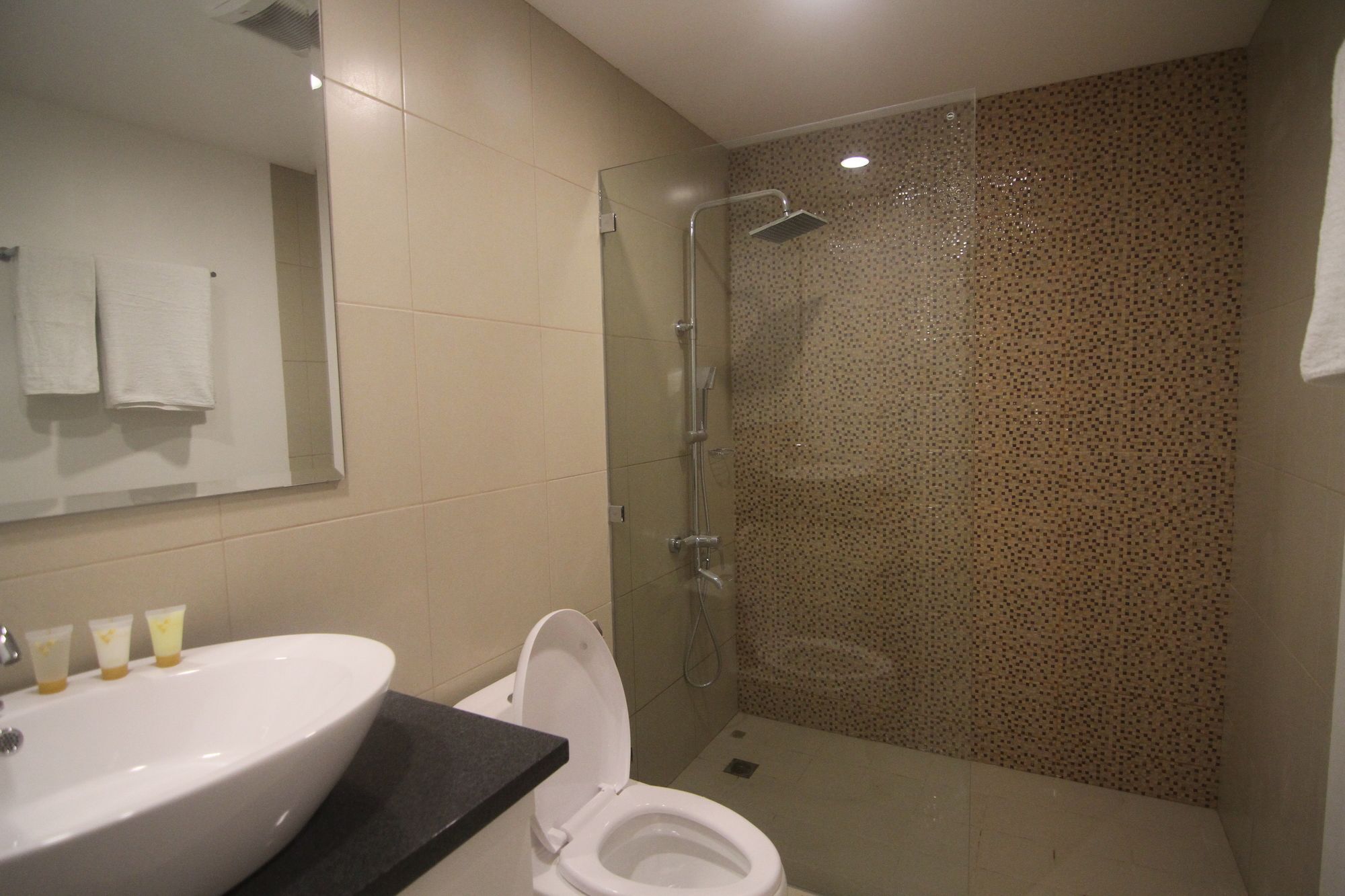 Reddoorz Plus @ Casino Street Makati San Pedro Makati Exterior foto